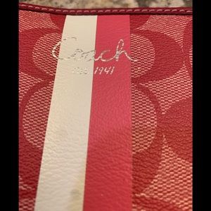 Coach passport holder - looks brand new